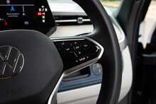 Volkswagen ID. Buzz Pro Style - U1629