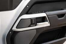 Land Rover Defender 110 D300 X-Dynamic HSE - U1648