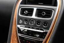 Aston Martin DB11 V12 - U1652