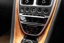 Aston Martin DB11 V12 - U1652