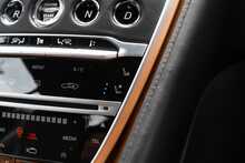 Aston Martin DB11 V12 - U1652