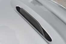 Aston Martin DBX V8 707 - U1658