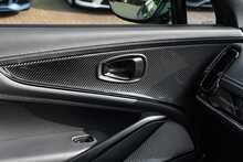 Aston Martin DBX V8 707 - U1658