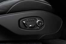 Aston Martin DBX V8 707 - U1658