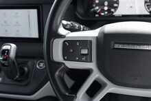 Land Rover Defender 90 D250 X-Dynamic SE - U1668