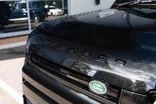 Land Rover Defender 90 D250 X-Dynamic SE - U1668