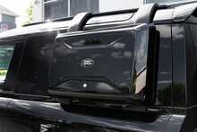Land Rover Defender 90 D250 X-Dynamic SE - U1668