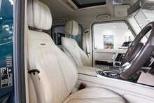 Mercedes-Benz G Class G63 V8 BiTurbo AMG - U1674