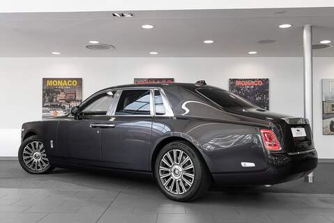 6.7 V12 Saloon 4dr Petrol Auto Euro 6 (570 ps)