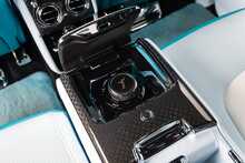 Rolls-Royce Cullinan V12 Black Badge - U1689