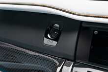 Rolls-Royce Cullinan V12 Black Badge - U1689