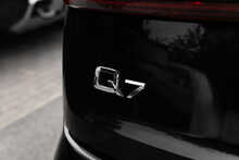 Audi Q7 TDI V6 Black Edition - U1698