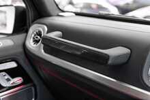 Mercedes-Benz G Class G63 V8 BiTurbo AMG Magno Edition - U1699