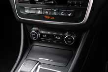 Mercedes-Benz GLA GLA45 AMG - U1707