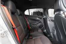 Mercedes-Benz GLA GLA45 AMG - U1707