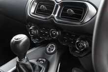 Aston Martin Vantage V8 - U1727