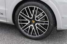 Porsche Cayenne T V8 GTS - U1733