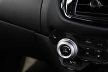 Aston Martin Vantage V8 Roadster - U1741