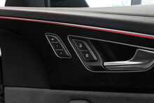 Audi Q8 TFSI V6 Vorsprung - U1746