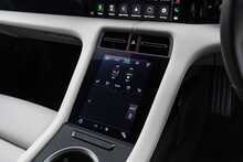 Porsche Taycan Performance 4S - U1749