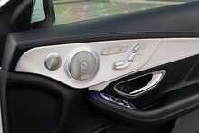 Mercedes-Benz C Class C63 V8 BiTurbo AMG S - U1772