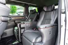 Toyota Alphard Executive Lounge - U1777