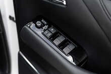 Toyota Alphard Executive Lounge - U1777