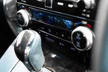 Toyota Alphard Executive Lounge - U1777