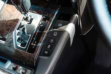 Toyota Alphard Executive Lounge - U1777