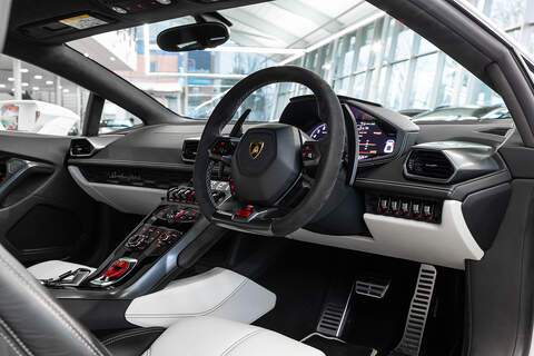 5.2 V10 LP 610-4 Coupe 2dr Petrol LDF 4WD Euro 6 (s/s) (610 ps)