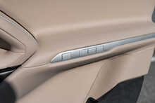 Ferrari Purosangue V12 - U1795