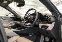 Ferrari Purosangue V12 - U1795