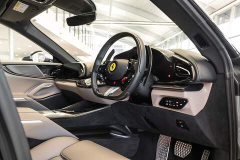 6.5 V12 SUV 4dr Petrol F1 DCT 4WD Euro 6 (s/s) (725 ps)