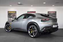 Ferrari Purosangue V12 - U1795