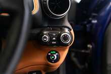 Ferrari 812 Superfast V12 - U1797