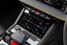 Lamborghini Urus V8 BiTurbo SE - U1805