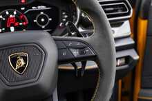 Lamborghini Urus V8 BiTurbo SE - U1805