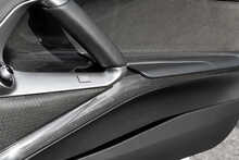 Ferrari 812 Superfast V12 - U1806