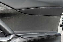 Ferrari 812 Superfast V12 - U1806