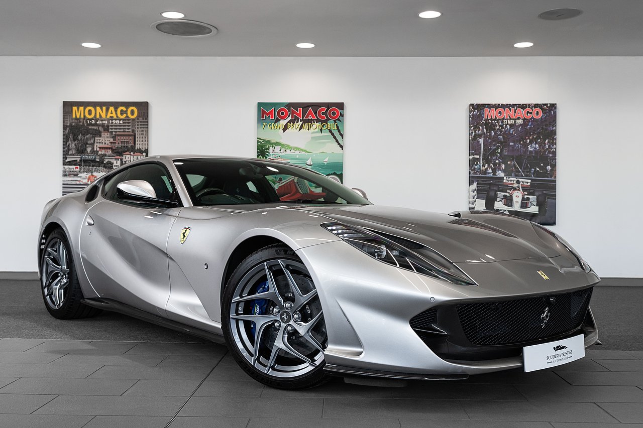 2018 Ferrari 812 Superfast V12