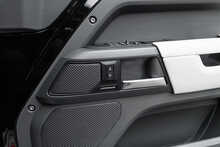 Land Rover Defender 90 D250 MHEV X-Dynamic SE - U1810