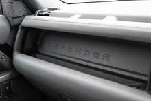 Land Rover Defender 90 D250 MHEV X-Dynamic SE - U1810