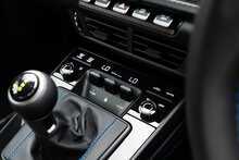 Porsche 911 GT3 Touring Pdk - U1815