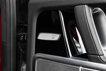 Mercedes-Benz G Class G63 V8 AMG Carbon Edition - U1819