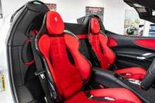Ferrari SF90 Spider T V8 - U1821