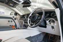 Rolls-Royce Spectre EV - U1825