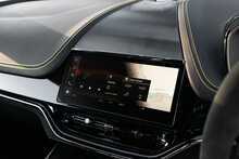 Aston Martin DBX V8 S - U1827