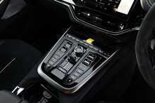 Aston Martin DBX V8 S - U1827