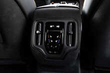 Aston Martin DBX V8 S - U1827