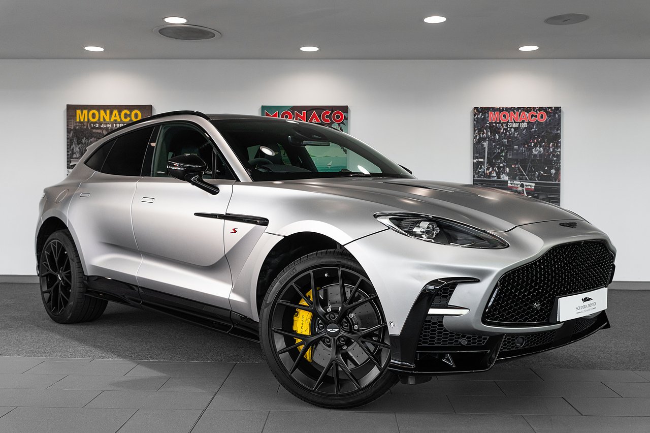 2026 Aston Martin DBX V8 S